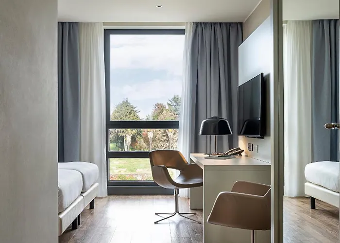 Move Venezia Nord Hotel 4*