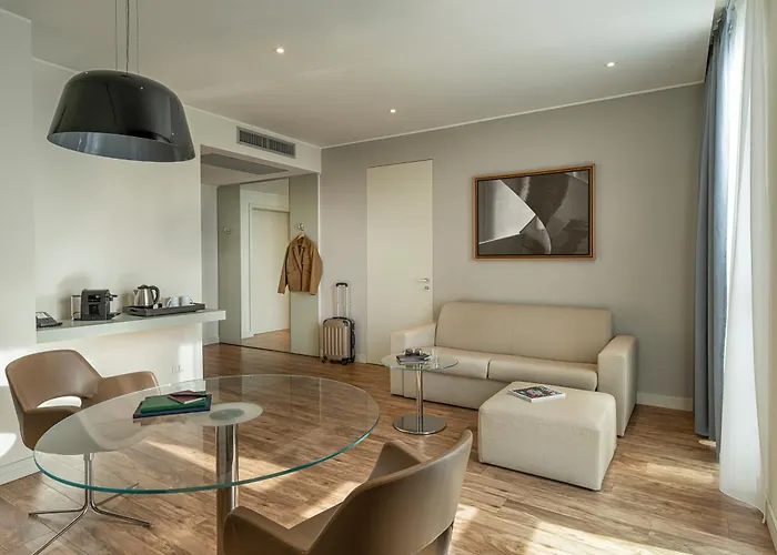 Move Venezia Nord Hotel 4*